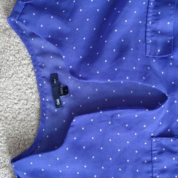 Gap purple polka dotted blouse size Large - Picture 2 of 10